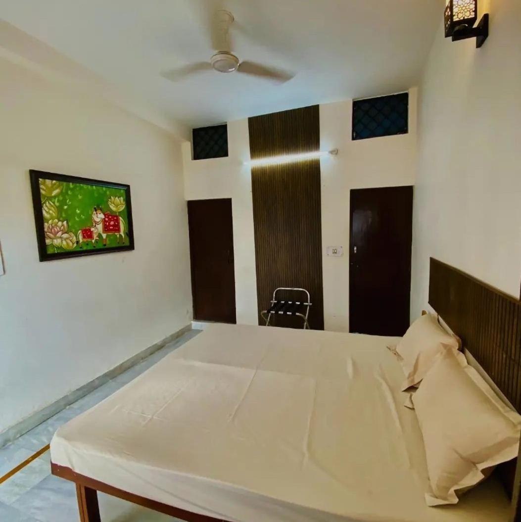 Holy Cow Hotel Rishīkesh Екстериор снимка